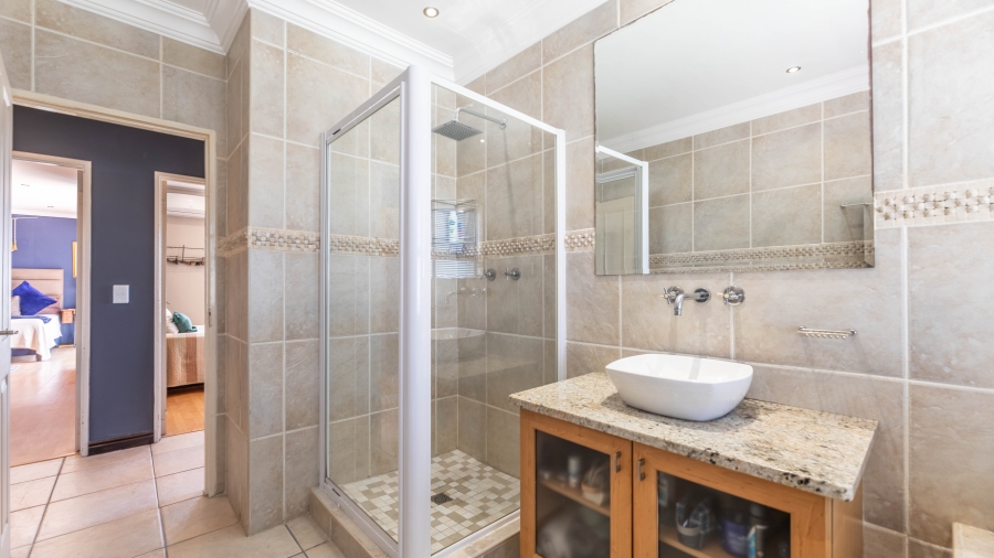 5 Bedroom Property for Sale in Parklands Western Cape